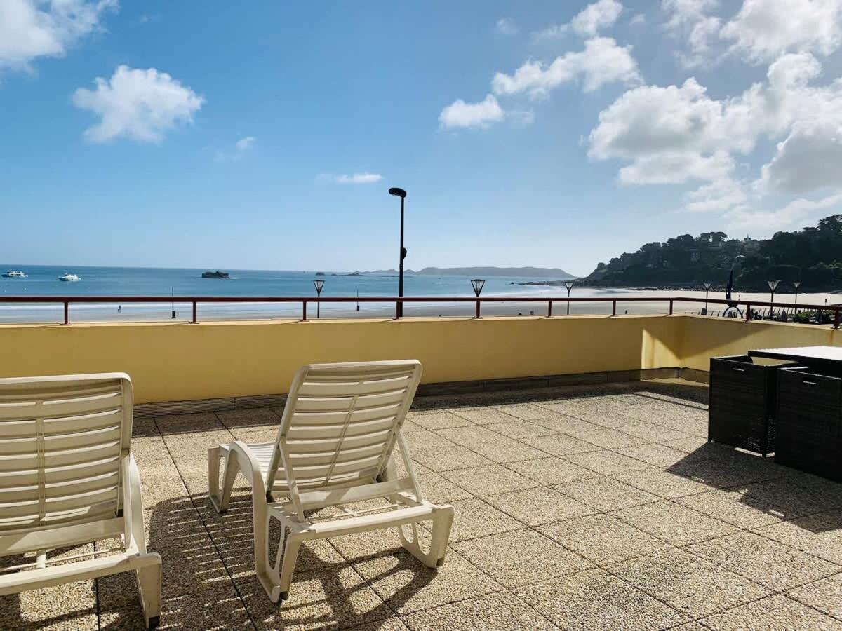 Grande Terrasse Vue Sur La De Trestraou * Perros-Guirec
