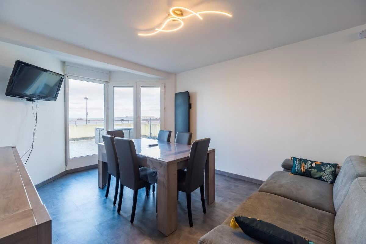 Grande Terrasse Vue Sur La De Trestraou Apartment Perros-Guirec